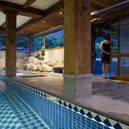 Les Grands Montets Hotel & Spa-3